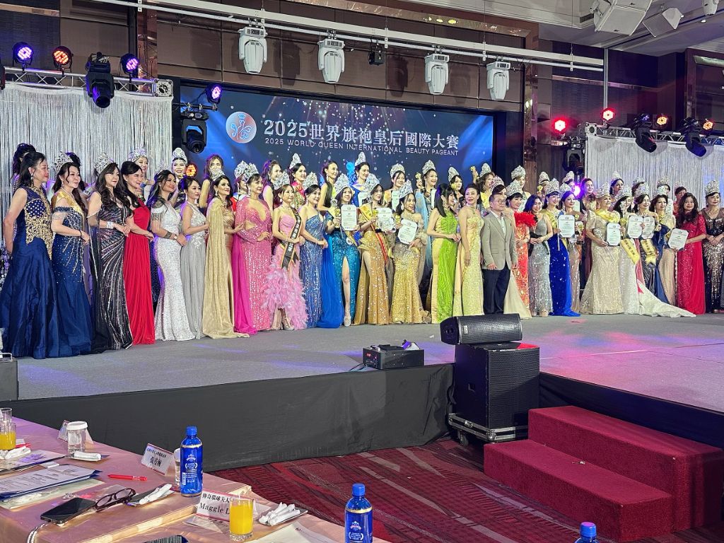 世界大会 - ファイナリスト集合写真